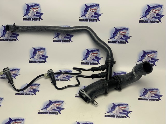 Патрубок системи охолодження PCH501215 LAND ROVER