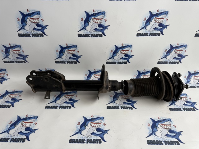 Стійка передня, ліва TD1334900D MAZDA