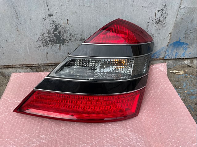 Задній правий стоп A2218200264 MERCEDES