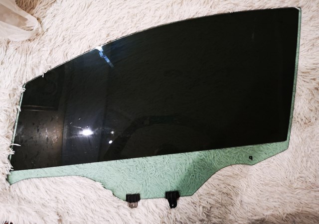 Скло водійських дверей 803015SF0A NISSAN