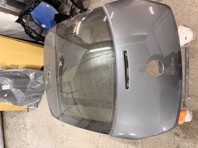 Кришка багажника кузова 5C5827025S VAG