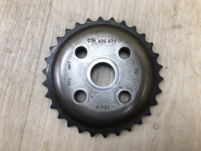 Зірочка-шестерня приводу распредвала двигуна Ауді КУ3