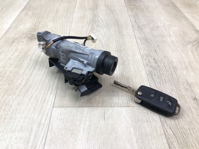 pjmjm 107905855CF VAG личинка замка запалювання - купити онлайн в Україні