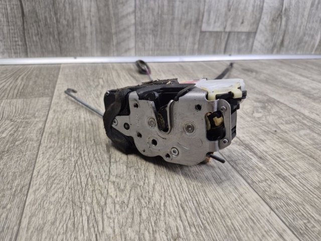 Замок дверей водія Шевроле Авео 3