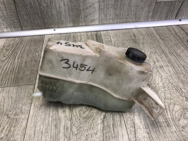 Бачок розширювальний 21711JG000 NISSAN