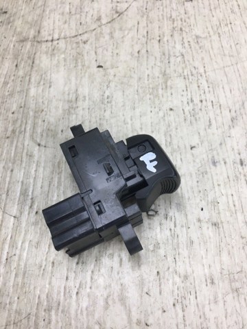 Кнопка вмикання двигуна склопідіймача задня 254111KL5A NISSAN