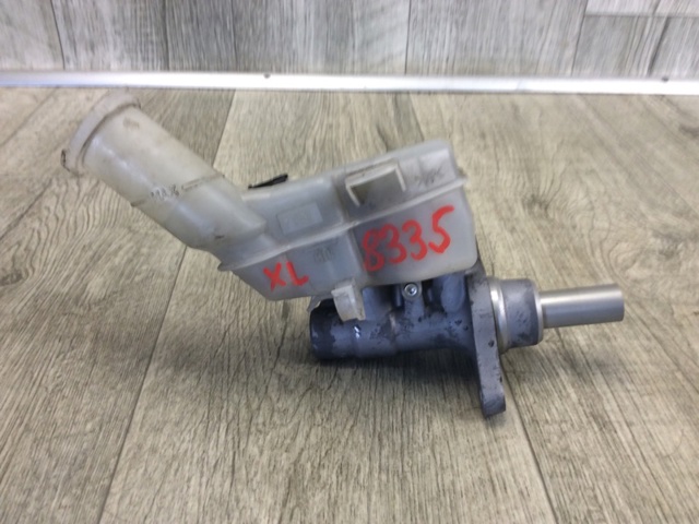 Бачок головного гальмівного циліндру Міцубісі Асх