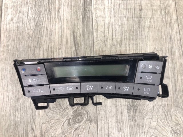 Блок управління режимів опалення / кондиціонування Тойота Пріус