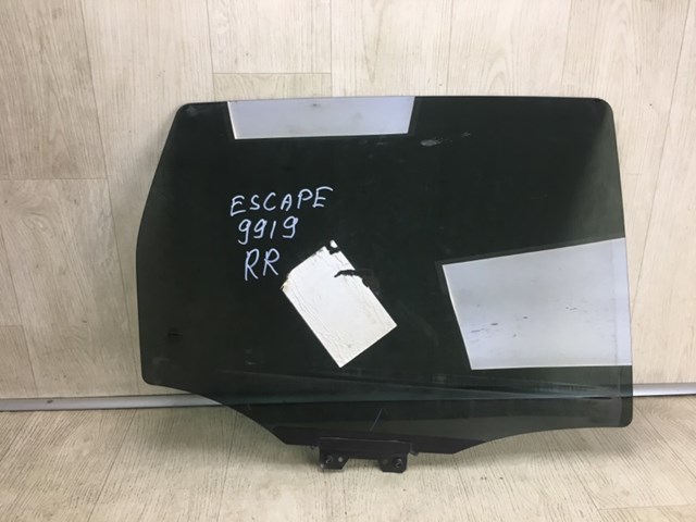 Стекло двери ford escape 12- CJ5Z-7825712-B