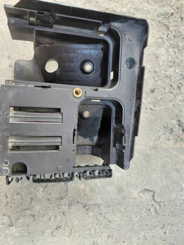 Корпус блока запобіжників 1K0907361B VAG