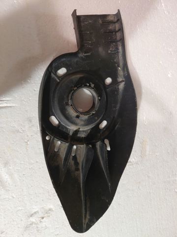 Захист заднього нижнього важеля 6R0511533A VAG