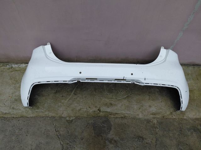 Буфер (бампер) задній 86611H8000 HYUNDAI