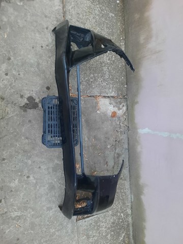 Бампер на авто 8W0807437 VAG