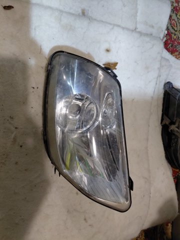 Туманка права 9680498880 PEUGEOT