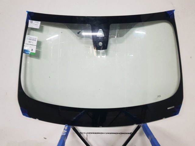 Автомобільне скло 2469AGSCMV4P PILKINGTON