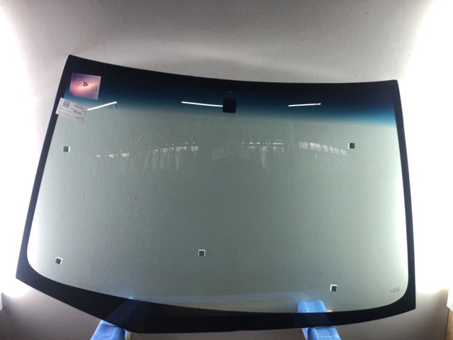 Автоскло Mitsubishi Lancer 9