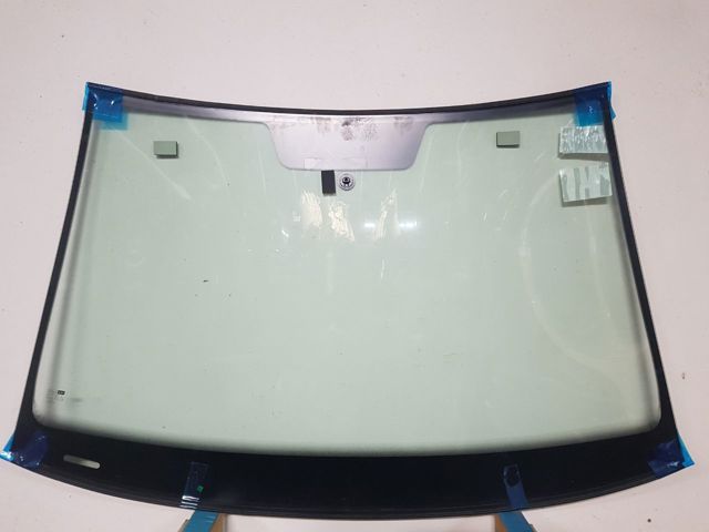 Автоскло 8618AGAVZ1K MARKET (OEM)