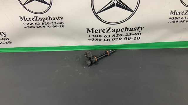 Датчик води в паливному фільтрі 0001539513 MERCEDES