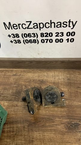 Помпа охолодження 13592753 GM