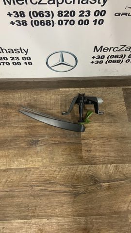 Двигун склоочисника заднього скла 42767409 GM