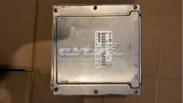Блок двигуна A0001536979 MERCEDES
