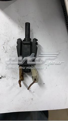 Вимикач контролю положення ручного гальма A0015458714 MERCEDES