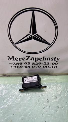 Датчик поперечного прискорення (ESP) A0045423918 MERCEDES