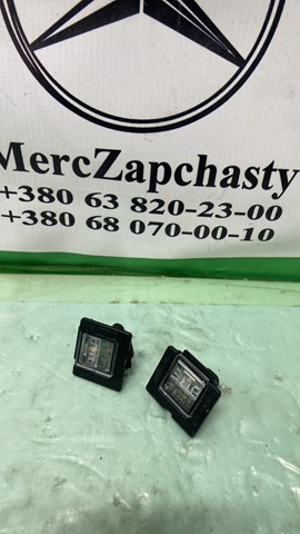 Ліхтар підсвічування заднього номерного знака A0999068400 MERCEDES