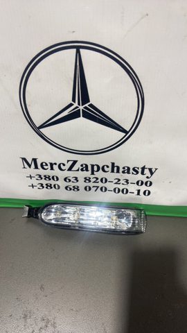 Покажчик повороту дзеркала, правий A1638200521 MERCEDES