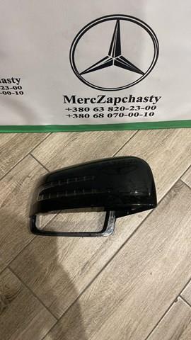 Накладка дзеркала заднього виду, права A1668100264 MERCEDES