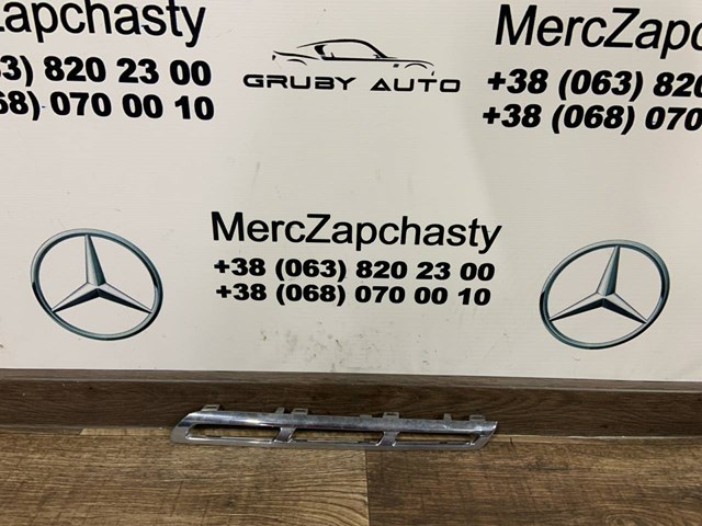 Решітка радіатора A1668881985 MERCEDES