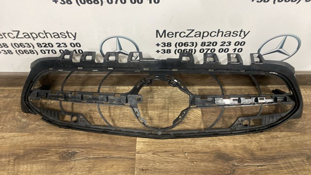 Решітка A1778880200 MERCEDES