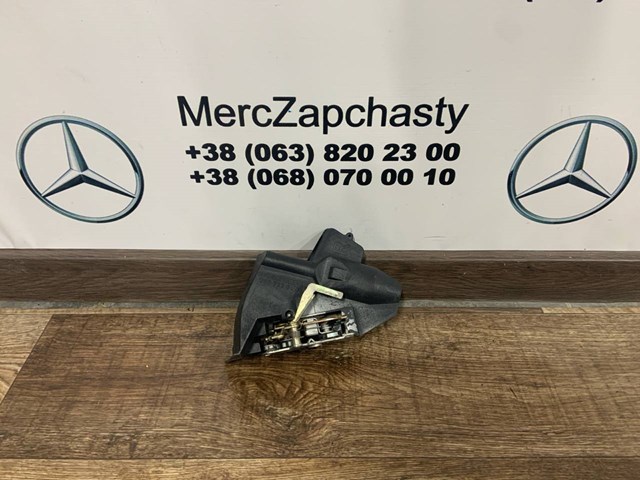 Замок задньої дверї, правої A2027300635 MERCEDES