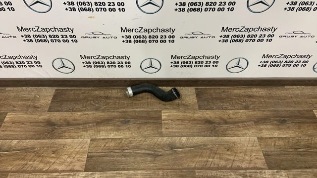 Шланг/патрубок интеркуллера A2045281882 MERCEDES