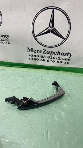 Ручка передньої двері зовнішня ліва A2047601370 MERCEDES