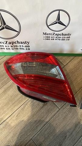 Ліхтар задній лівий A2048203764 MERCEDES