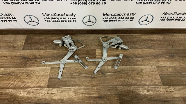 Механізм стеклопідйомника дверей передніх, лівих A2107201146 MERCEDES