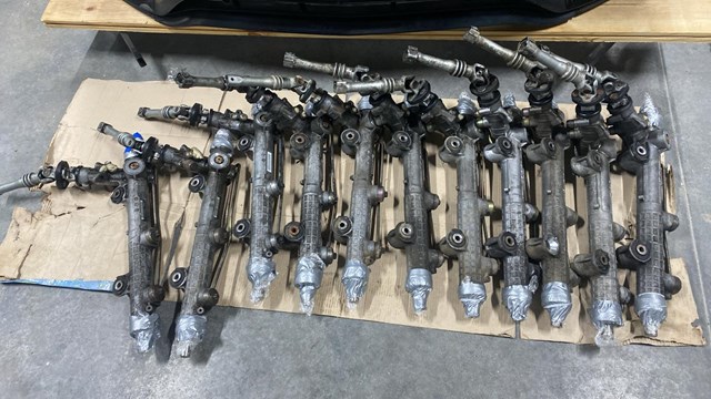 Рейковий рульовий механізм A2114601800 MERCEDES