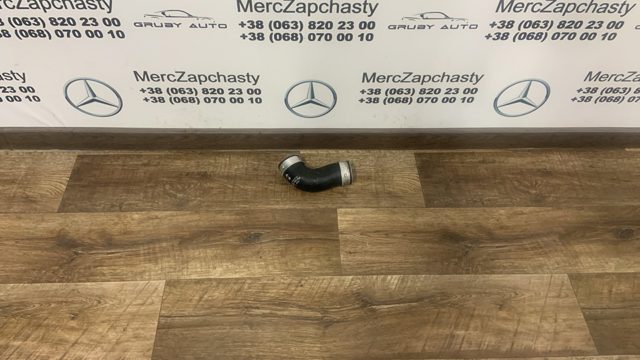 Шланг/патрубок інтеркуллера A2115284782 MERCEDES