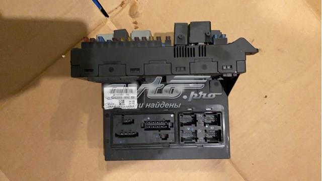 Корпус запобіжників A2115453801 MERCEDES