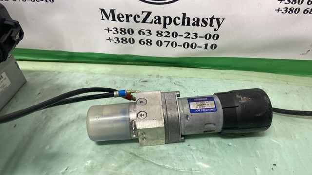 Амортизатор двері п'ятої A2118000948 MERCEDES