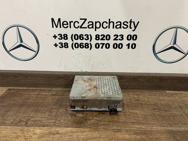 Підсилювач звуку аудіосистеми A2118274242 MERCEDES