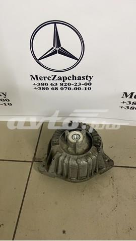 Права опора двигуна A2122406417 MERCEDES