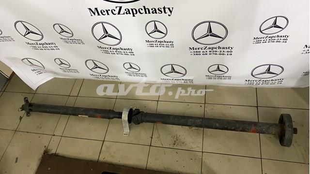 Вал карданний задній A2124102016 MERCEDES
