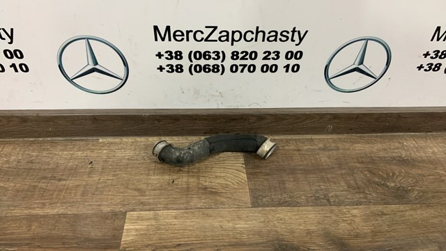 Шланг/патрубок радіатора охолодження, нижній A2125018282 MERCEDES