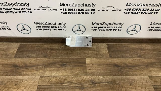 Кронштейн підсилювача переднього бампера A2136200195 MERCEDES
