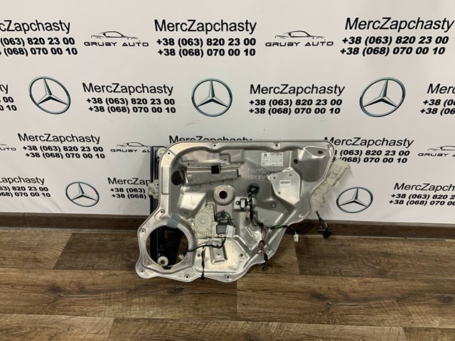 Моторчик склопідйомника двері задніх, правих A2218203042 MERCEDES