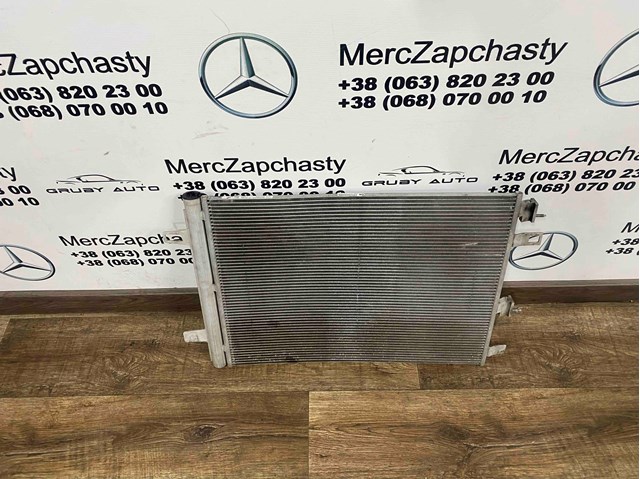 Радіатор охолодження кондиціонера A2475003900 MERCEDES