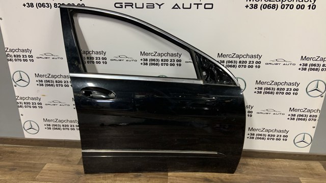 Пасажирські передні двері A2517200205 MERCEDES
