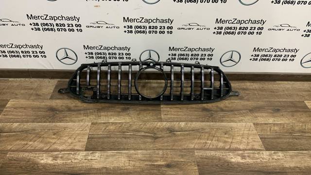 Решітка A2908859300 MERCEDES